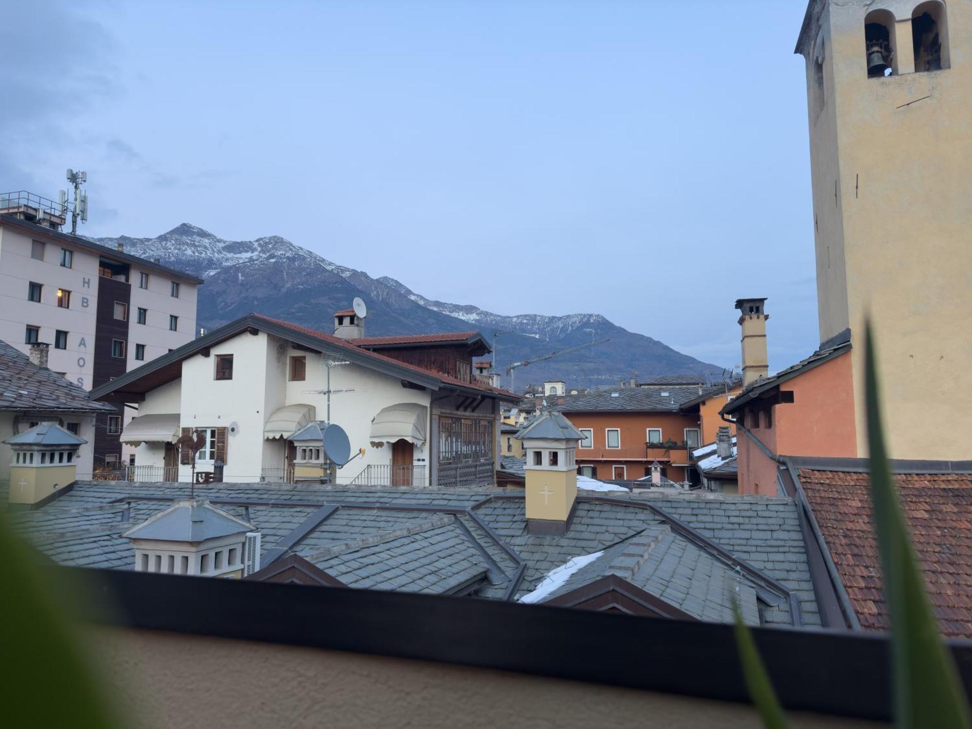 Il Cervo Chambres D'Hotes อาออสตา ภายนอก รูปภาพ