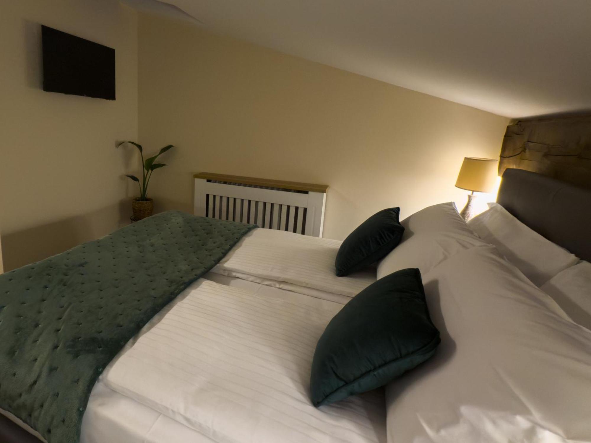 Il Cervo Chambres D'Hotes อาออสตา ภายนอก รูปภาพ